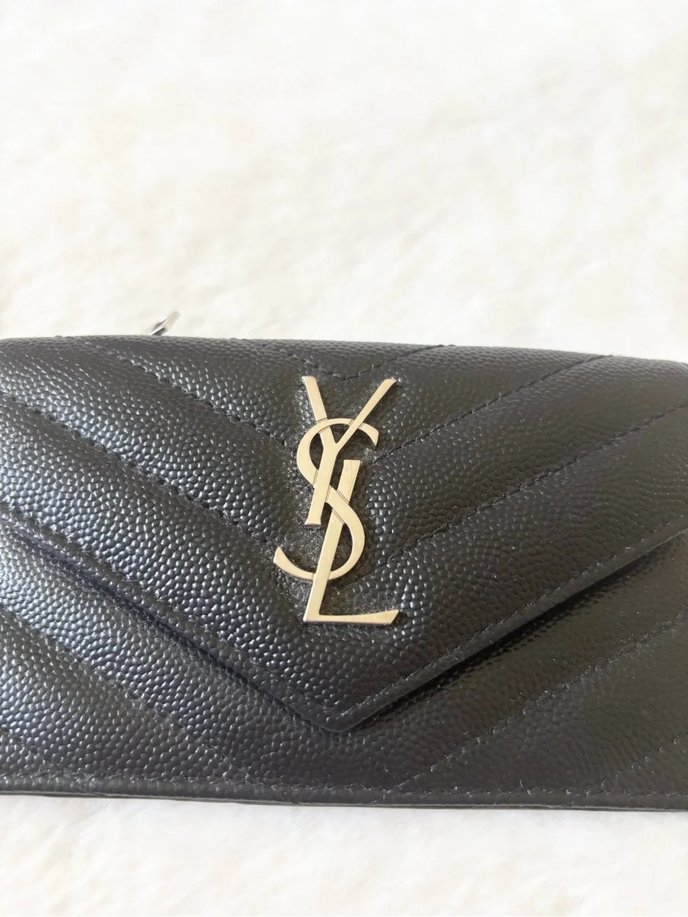YSL CASSANDRE MATELASSÉ FRAGMENTS FLAP CARD CASE IN GRAIN DE POUDRE LEATHER - Picture 6 of 16